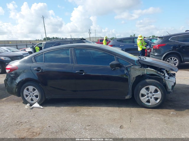 Продажа на аукционе авто 2017 Kia Forte Lx, vin: 3KPFK4A72HE124345, номер лота: 45180443