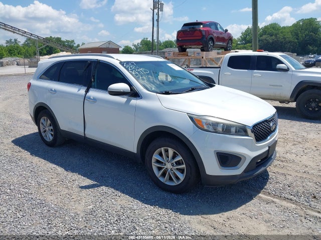 2017 5XYPG4A54HG320455 main image