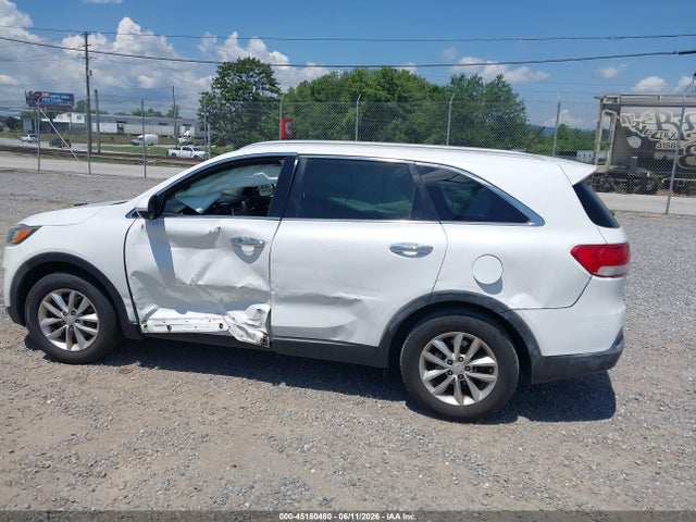 KIA Sorento 3.3l Lx 2017 5XYPG4A54HG320455 Image 14
