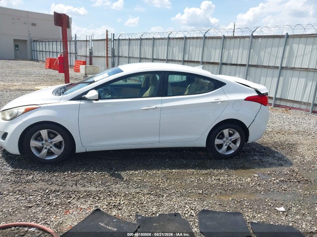 2013 Hyundai Elantra Gls მანქანა იყიდება აუქციონზე, vin: 5NPDH4AE8DH373257, აუქციონის ნომერი: 45180500