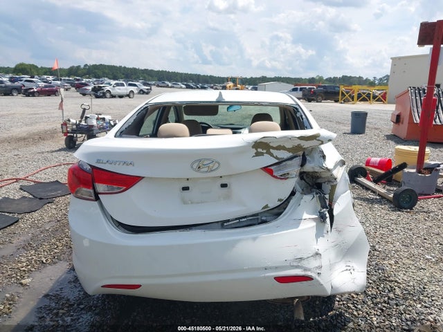 2013 Hyundai Elantra Gls მანქანა იყიდება აუქციონზე, vin: 5NPDH4AE8DH373257, აუქციონის ნომერი: 45180500