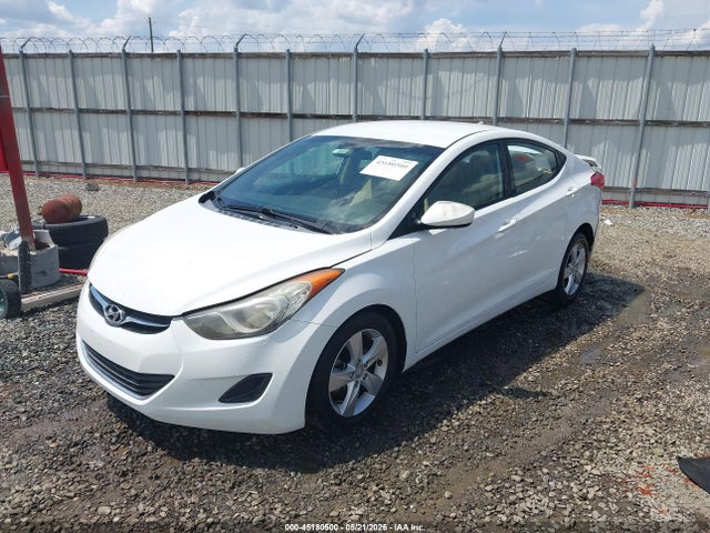 2013 Hyundai Elantra Gls მანქანა იყიდება აუქციონზე, vin: 5NPDH4AE8DH373257, აუქციონის ნომერი: 45180500