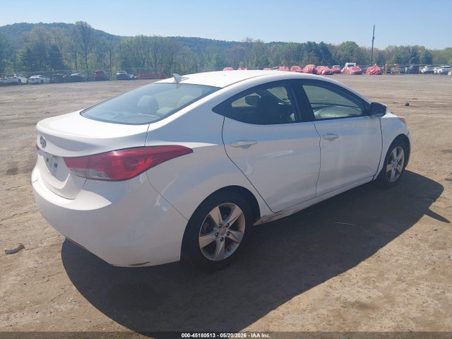 Продажа на аукционе авто 2013 Hyundai Elantra Gls, vin: 5NPDH4AE3DH441397, номер лота: 45180513