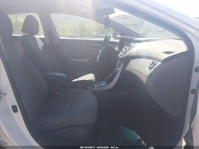 Продажа на аукционе авто 2013 Hyundai Elantra Gls, vin: 5NPDH4AE3DH441397, номер лота: 45180513