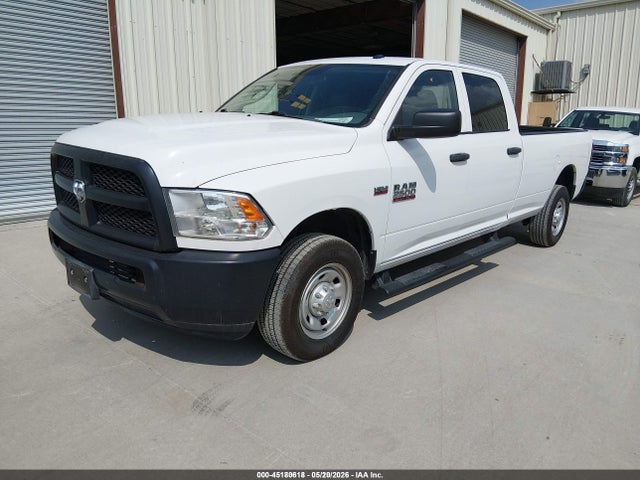 45180618 :رقم المزاد ، 3C6TR4HT8JG356015 vin ، 2018 Ram 2500 Tradesman  4x2 8' Box مزاد بيع