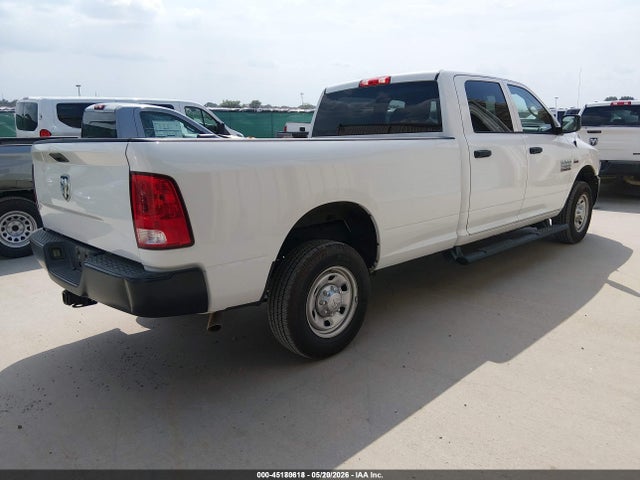 45180618 :رقم المزاد ، 3C6TR4HT8JG356015 vin ، 2018 Ram 2500 Tradesman  4x2 8' Box مزاد بيع