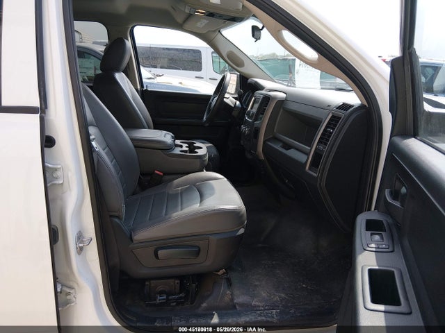 45180618 :رقم المزاد ، 3C6TR4HT8JG356015 vin ، 2018 Ram 2500 Tradesman  4x2 8' Box مزاد بيع