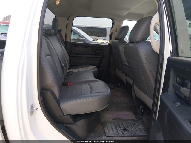 45180618 :رقم المزاد ، 3C6TR4HT8JG356015 vin ، 2018 Ram 2500 Tradesman  4x2 8' Box مزاد بيع