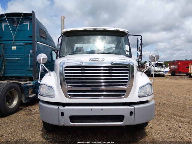 45180623 :رقم المزاد ، 1FUJC5DV0BDAY3810 vin ، 2011 Freightliner M2 112 Medium Duty مزاد بيع