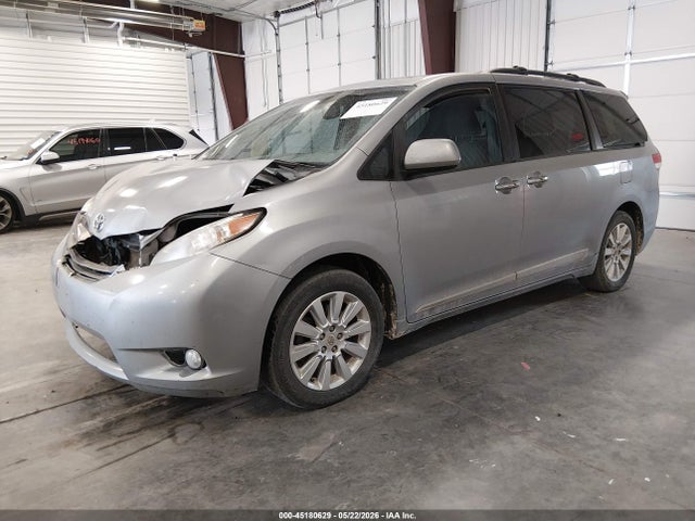 Aukcja sprzedaży 2011 Toyota Sienna Xle, vin: 5TDDK3DC7BS024409, numer aukcji: 45180629