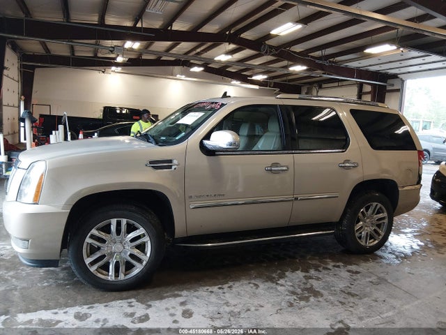 Продаж на аукціоні авто 2008 Cadillac Escalade Standard, vin: 1GYFK63818R166263, номер лоту: 45180668