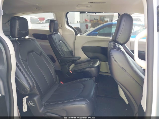 Продажа на аукционе авто 2023 Chrysler Pacifica Touring L, vin: 2C4RC1BG7PR624229, номер лота: 45180700