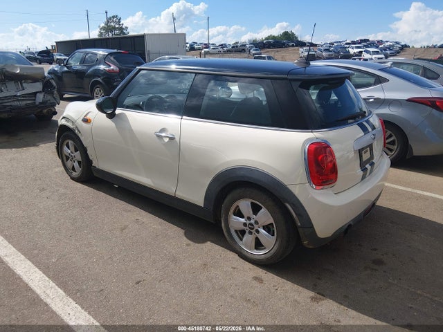 Продаж на аукціоні авто 2015 Mini Hardtop Cooper, vin: WMWXM5C58FT940171, номер лоту: 45180742