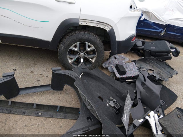 Продаж на аукціоні авто 2018 Jeep Cherokee Trailhawk 4x4, vin: 1C4PJMBX5JD617594, номер лоту: 45180781