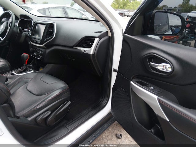 Продаж на аукціоні авто 2018 Jeep Cherokee Trailhawk 4x4, vin: 1C4PJMBX5JD617594, номер лоту: 45180781