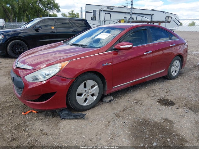 2012 Hyundai Sonata Hybrid მანქანა იყიდება აუქციონზე, vin: KMHEC4A44CA056992, აუქციონის ნომერი: 45180828
