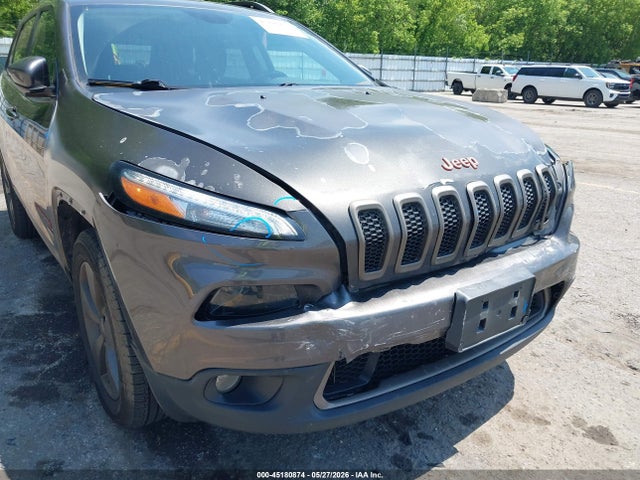 Aukcja sprzedaży 2017 Jeep Cherokee 75th Anniversary Edition 4x4, vin: 1C4PJMCB5HW568821, numer aukcji: 45180874