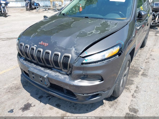 2017 Jeep Cherokee 75th Anniversary Edition 4x4 მანქანა იყიდება აუქციონზე, vin: 1C4PJMCB5HW568821, აუქციონის ნომერი: 45180874
