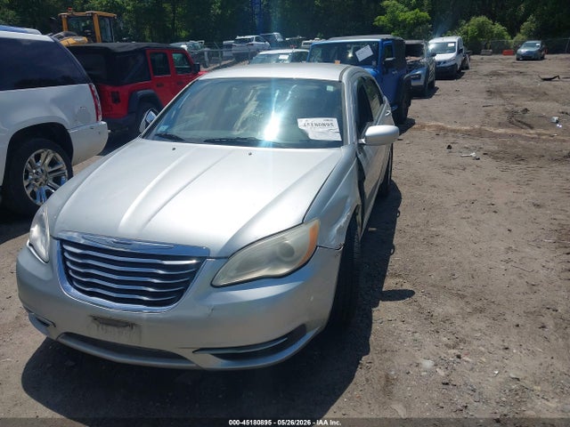 45180895 :رقم المزاد ، 1C3BC1FBXBN570953 vin ، 2011 Chrysler 200 Touring مزاد بيع