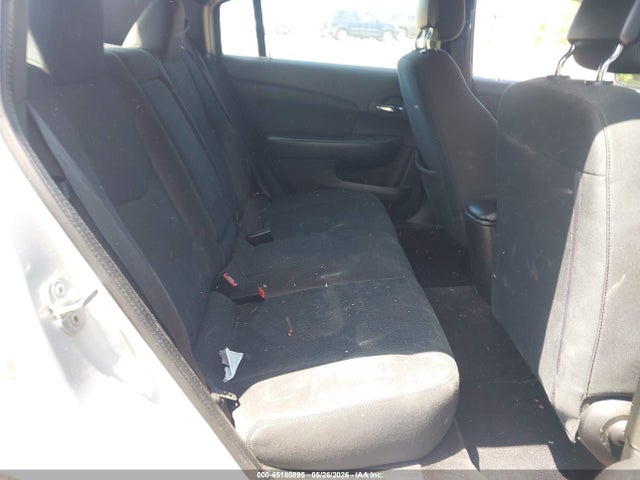 45180895 :رقم المزاد ، 1C3BC1FBXBN570953 vin ، 2011 Chrysler 200 Touring مزاد بيع