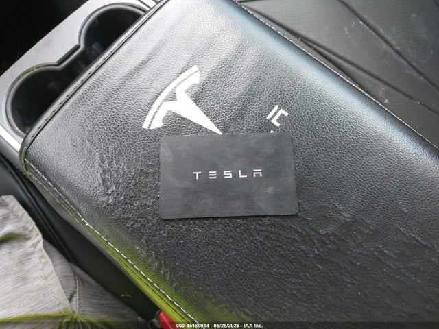 45180914 :رقم المزاد ، 5YJYGDEF6MF302709 vin ، 2021 Tesla Model Y Performance Dual Motor All-wheel Drive مزاد بيع
