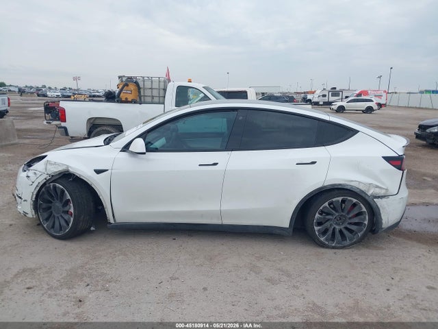 45180914 :رقم المزاد ، 5YJYGDEF6MF302709 vin ، 2021 Tesla Model Y Performance Dual Motor All-wheel Drive مزاد بيع