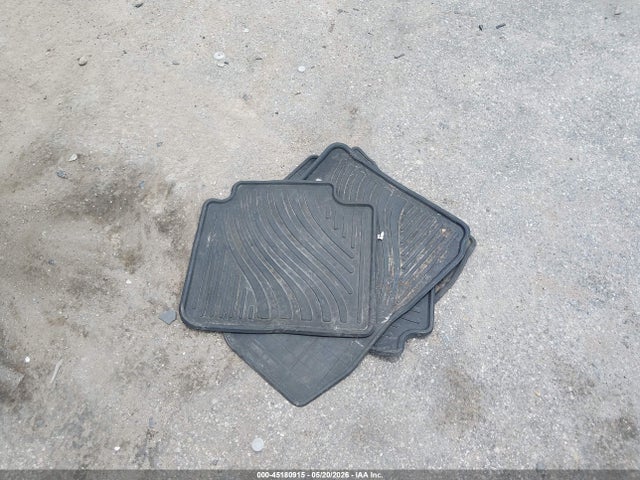 45180915 :رقم المزاد ، 4T3ZA3BB0FU091215 vin ، 2015 Toyota Venza Le مزاد بيع
