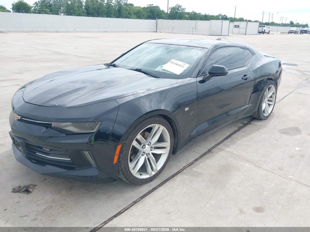 Chevrolet Camaro 1lt 2018 1G1FB1RX4J0174903 Image 2