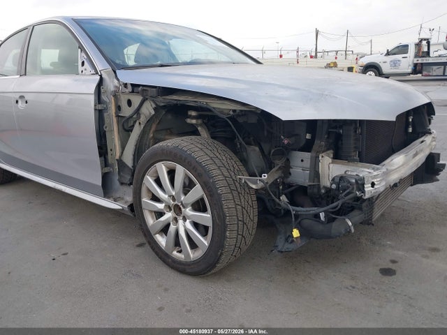 45180937 :رقم المزاد ، WAUAFAFL3FN034422 vin ، 2015 Audi A4 2.0t Premium مزاد بيع