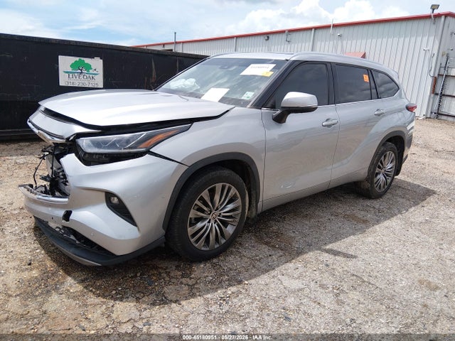 5TDFZRBH8MS149542 Toyota Highlander Platinum