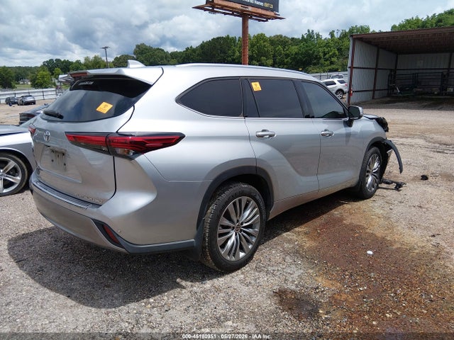 5TDFZRBH8MS149542 Toyota Highlander Platinum