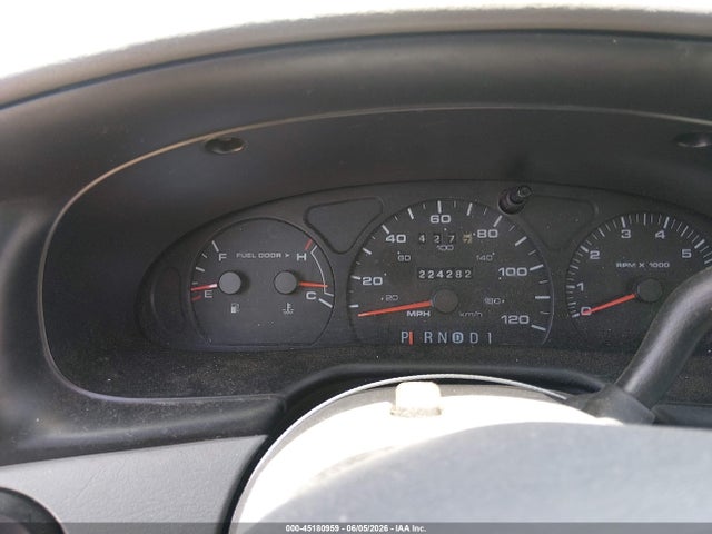 Продажа на аукционе авто 2000 Ford Taurus Se, vin: 1FAFP53U2YA136451, номер лота: 45180959