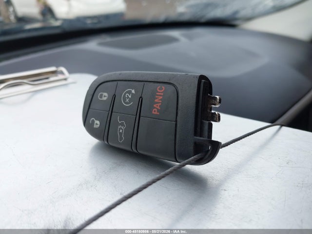 2017 Jeep New Compass Latitude Fwd მანქანა იყიდება აუქციონზე, vin: 3C4NJCBB7HT647786, აუქციონის ნომერი: 45180986