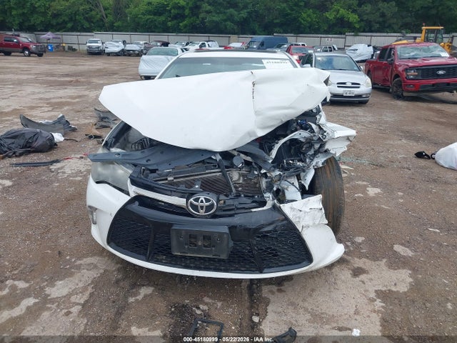 45180999 :رقم المزاد ، 4T1BF1FK2HU420316 vin ، 2017 Toyota Camry Se مزاد بيع