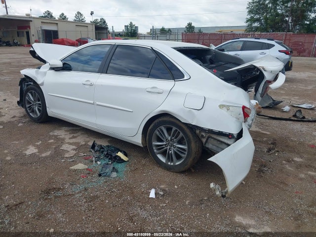45180999 :رقم المزاد ، 4T1BF1FK2HU420316 vin ، 2017 Toyota Camry Se مزاد بيع