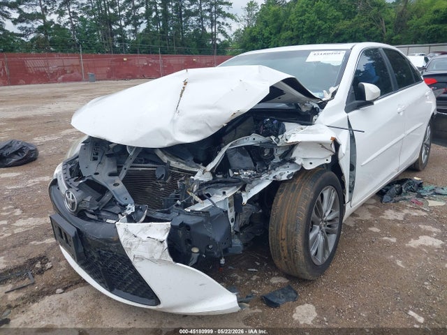 45180999 :رقم المزاد ، 4T1BF1FK2HU420316 vin ، 2017 Toyota Camry Se مزاد بيع