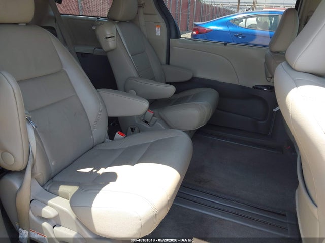 2017 Toyota Sienna Xle 8 Passenger მანქანა იყიდება აუქციონზე, vin: 5TDYZ3DC9HS871244, აუქციონის ნომერი: 45181019