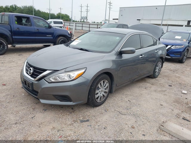 Nissan Altima 2.5 S 2018 1N4AL3AP1JC230774 Image 2