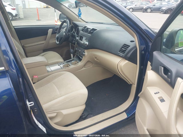 Продажа на аукционе авто 2011 Toyota Highlander Base V6, vin: 5TDBK3EH3BS052466, номер лота: 45181057