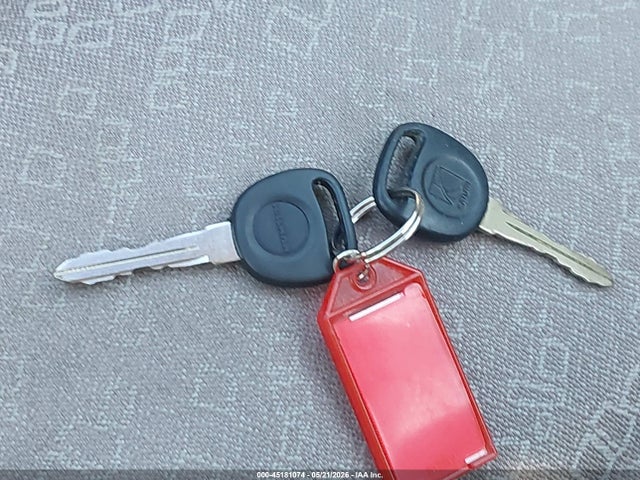 45181074 :رقم المزاد ، 1G8ZH5285YZ253462 vin ، 2000 Saturn Sl1 مزاد بيع
