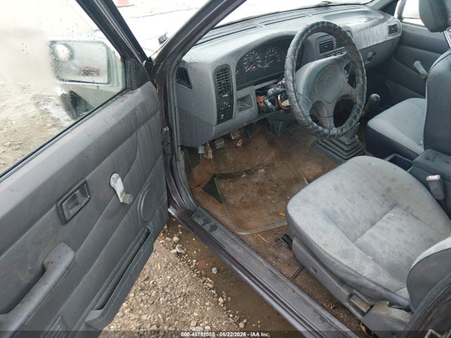 Продажа на аукционе авто 1995 Nissan Truck King Cab Se/king Cab Xe, vin: 1N6HD16S8SC371136, номер лота: 45181085