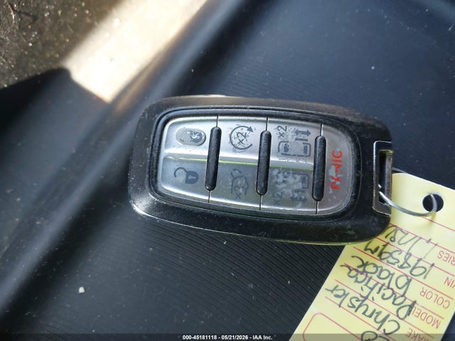 2020 Chrysler Voyager Lxi მანქანა იყიდება აუქციონზე, vin: 2C4RC1DG9LR198597, აუქციონის ნომერი: 45181118