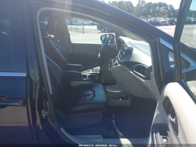 2020 Chrysler Voyager Lxi მანქანა იყიდება აუქციონზე, vin: 2C4RC1DG9LR198597, აუქციონის ნომერი: 45181118