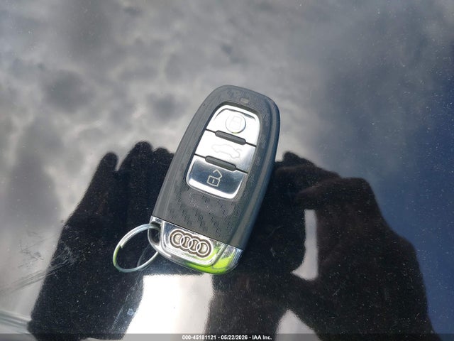 45181121 :رقم المزاد ، WAULFAFH5BN004207 vin ، 2011 Audi A5 2.0t Premium مزاد بيع