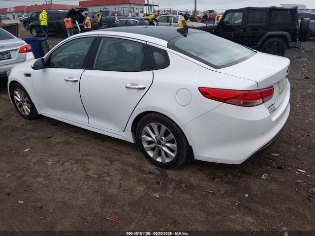 Продажа на аукционе авто 2016 Kia Optima Ex, vin: 5XXGU4L39GG007828, номер лота: 45181126
