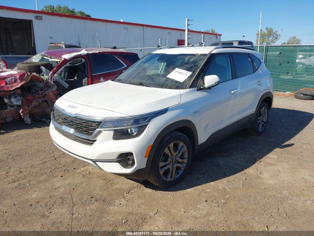 Продажа на аукционе авто 2023 Kia Seltos S, vin: KNDEUCAA1P7449076, номер лота: 45181171