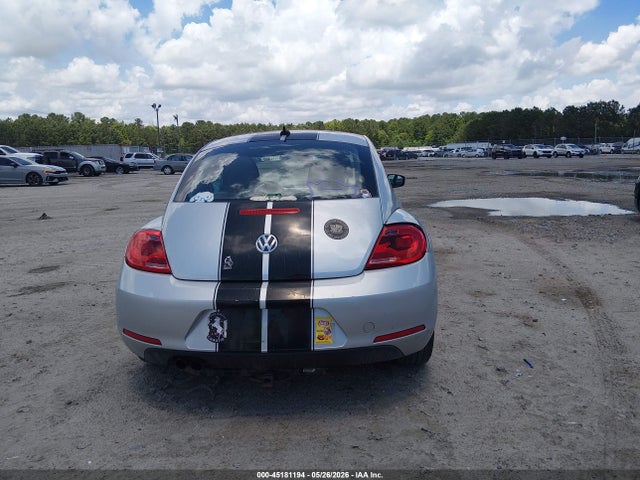 45181194 :رقم المزاد ، 3VWJP7AT7CM628881 vin ، 2012 Volkswagen Beetle 2.5l مزاد بيع