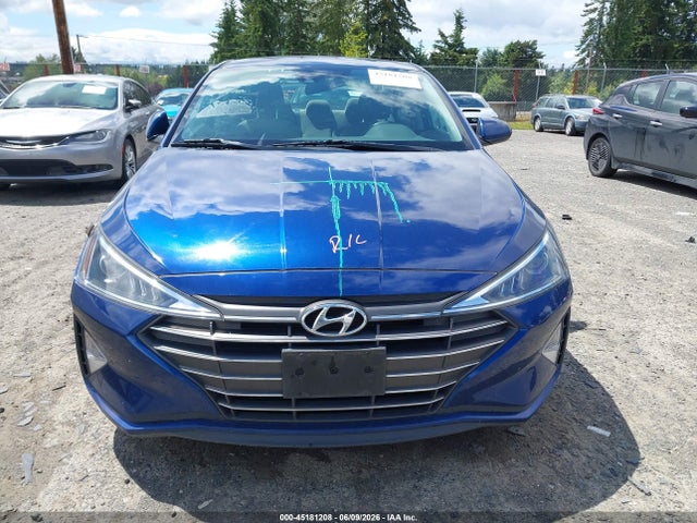 Продажа на аукционе авто 2020 Hyundai Elantra Sel, vin: 5NPD84LF1LH560098, номер лота: 45181208