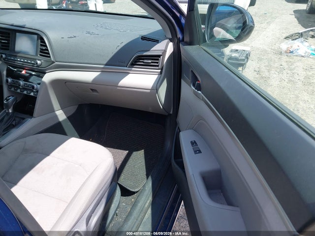 Продажа на аукционе авто 2020 Hyundai Elantra Sel, vin: 5NPD84LF1LH560098, номер лота: 45181208