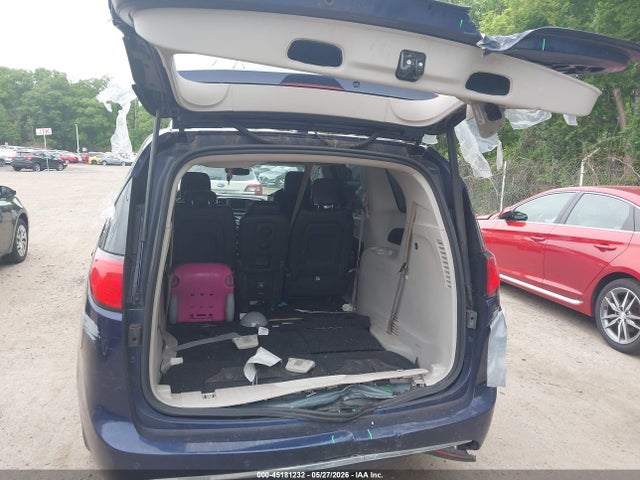 45181232 :رقم المزاد ، 2C4RC1BG0KR526040 vin ، 2019 Chrysler Pacifica Touring L مزاد بيع